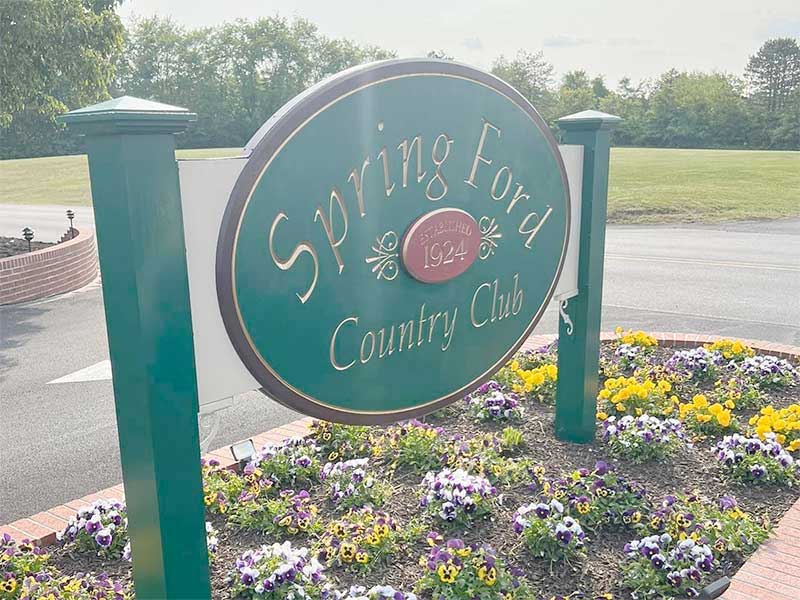 Spring Ford Country Club Sign